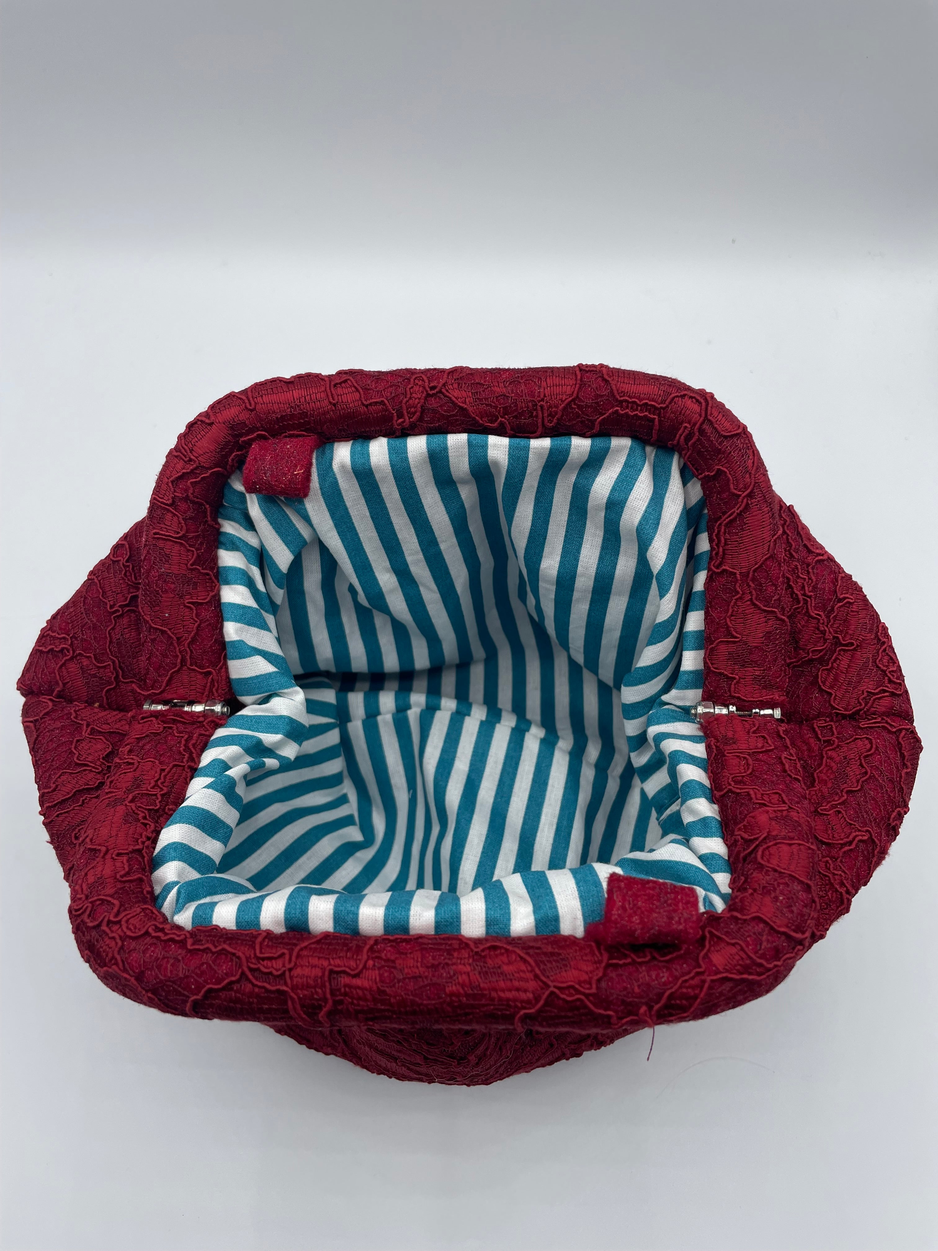 La Piccolina Clutch - Red Lace