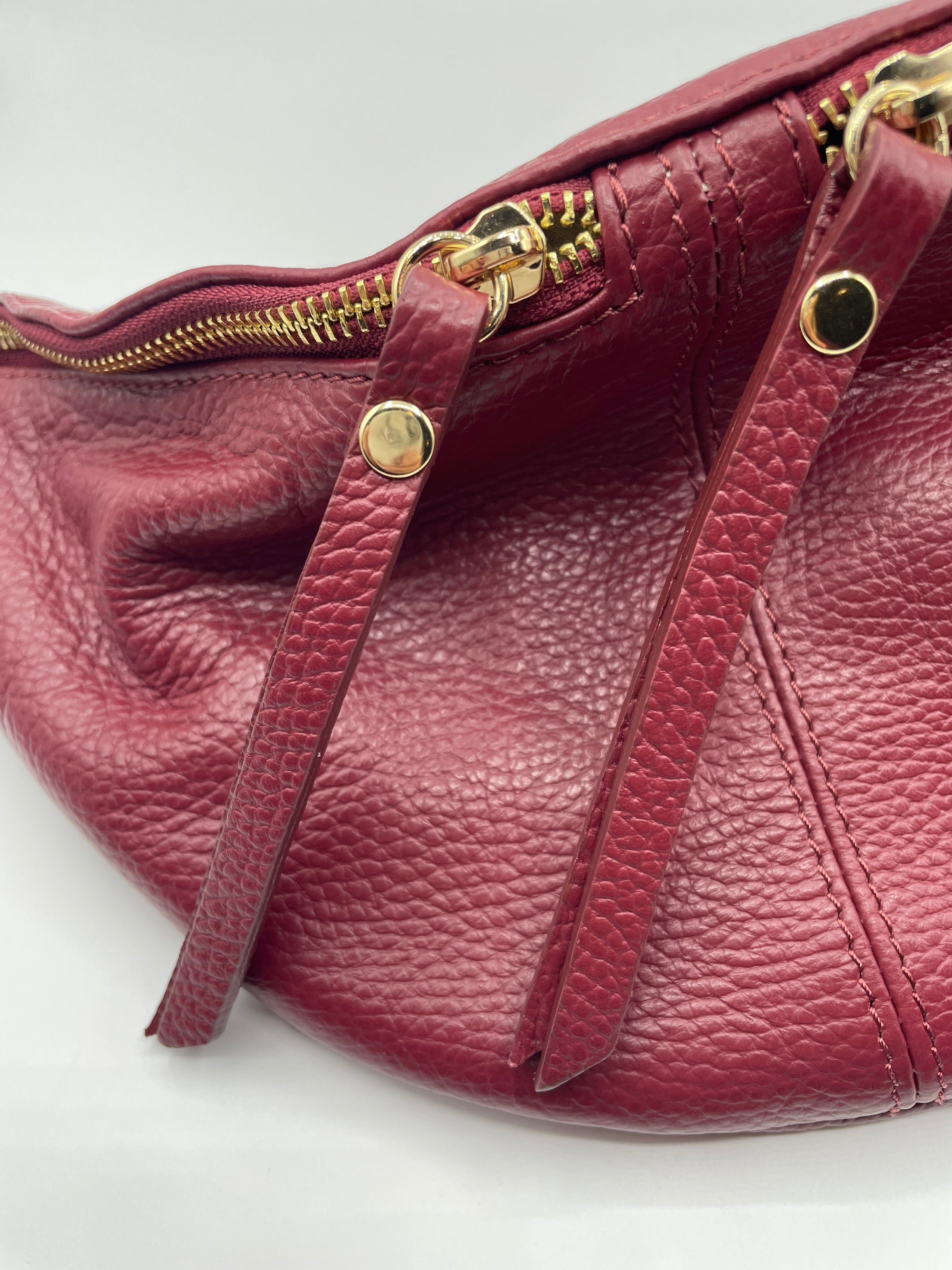 Bea Sling Bag XL - Ruby Red