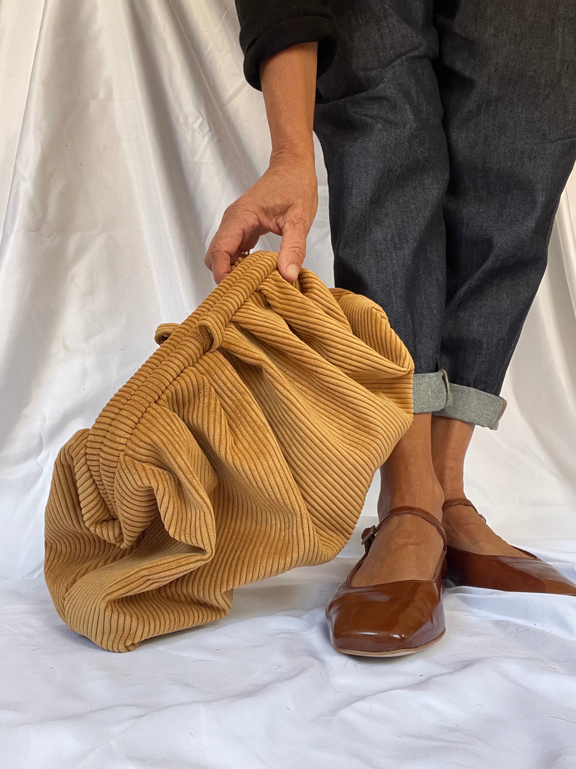 Lecce Clutch - Caramel